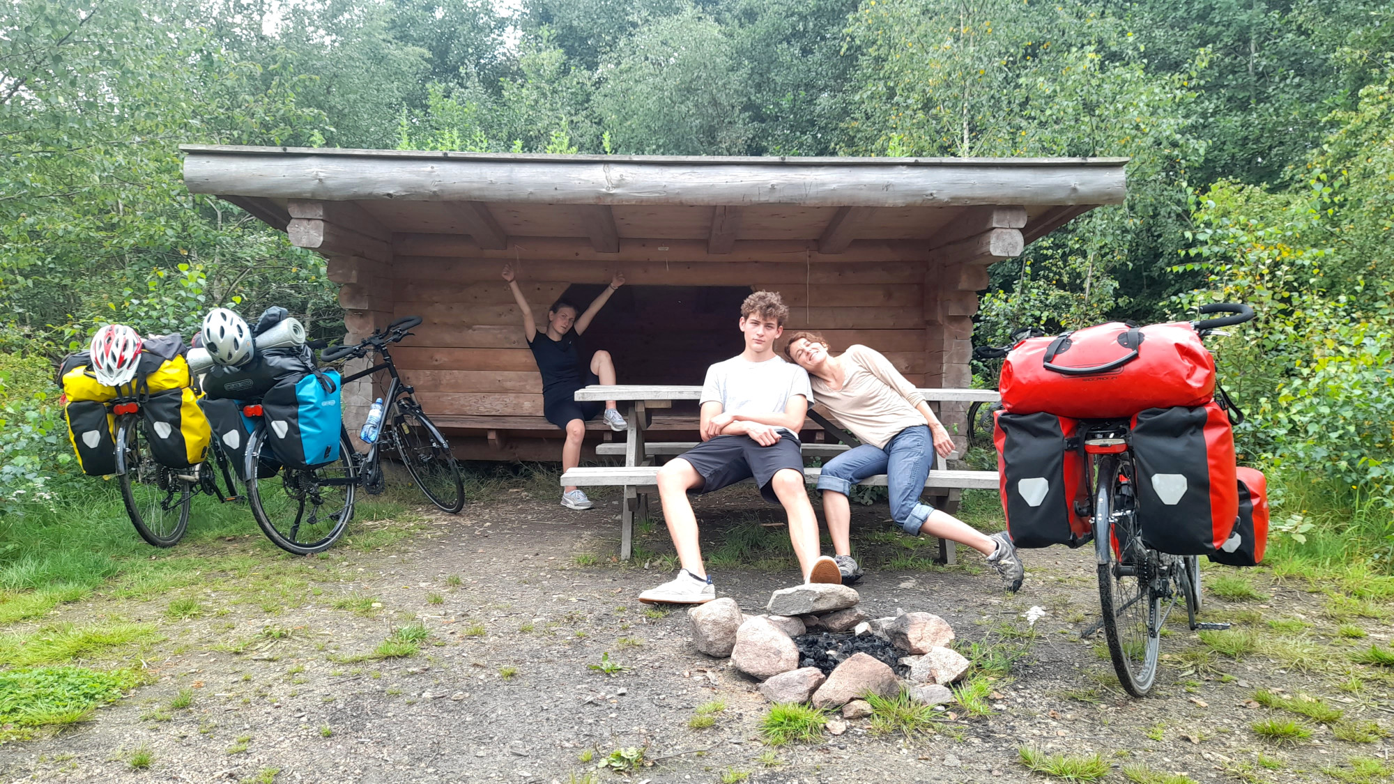 Tábořiště s přístřeškem